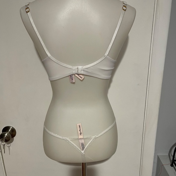 Agent Provocateur White Lace Bra - Picture 4 of 14